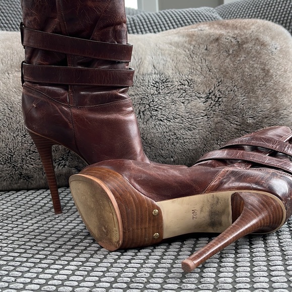 Size 7.5 Michael Kors Stacked heel fur lined tobacco leather boots - Picture 4 of 4